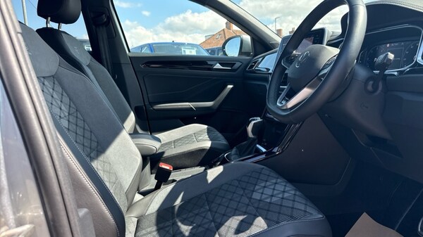 Used Volkswagen T-Roc 2024 for sale - 76190949: Photo 26