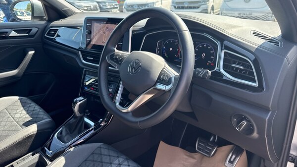 Used Volkswagen T-Roc 2024 for sale - 76190949: Photo 6