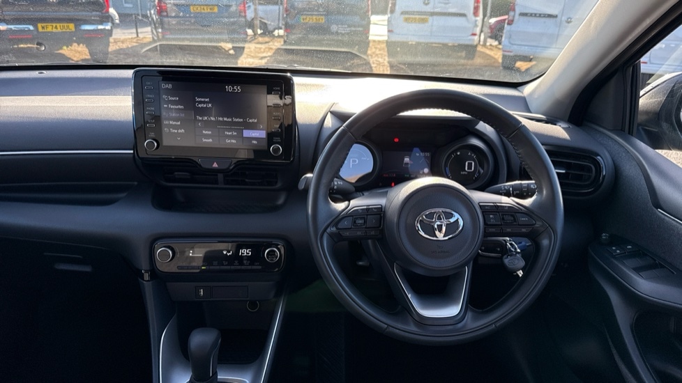 Used Toyota Yaris 2021 for sale - 76552571: Photo 12