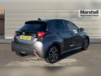 Used Toyota Yaris 2021 for sale - 76552571: Photo