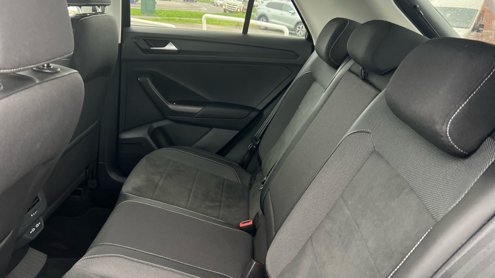 Used Volkswagen T-Roc 2024 for sale - 76479732: Photo 15
