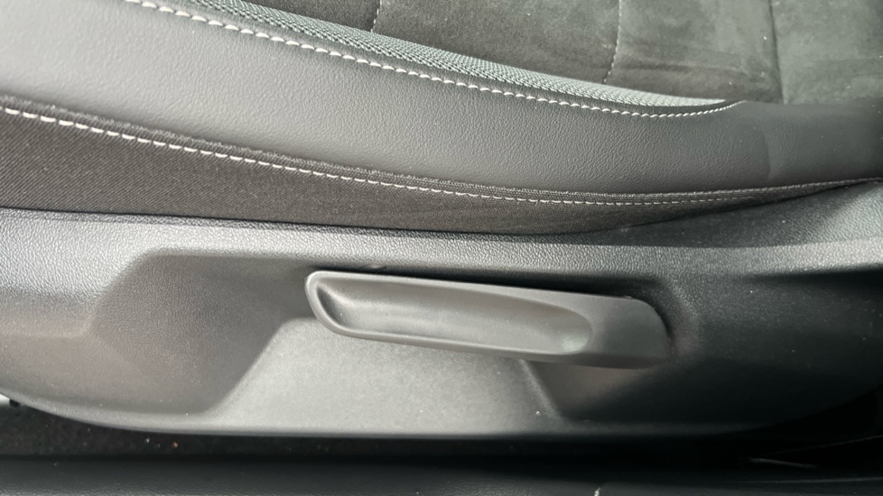 Used Volkswagen T-Roc 2024 for sale - 76479732: Photo 21