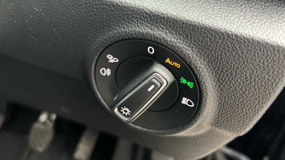 Used Volkswagen T-Roc 2024 for sale - 76479732: Photo 29