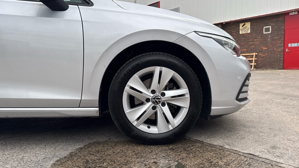 Used Volkswagen Golf 2024 for sale - 76870355: Photo 20