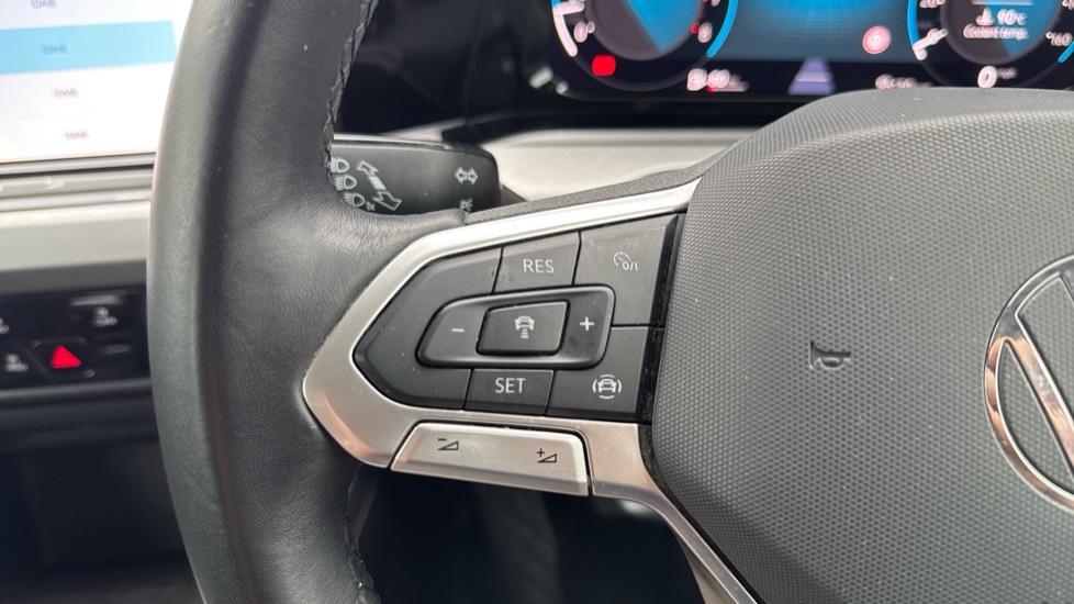 Used Volkswagen Golf 2024 for sale - 76870355: Photo 30