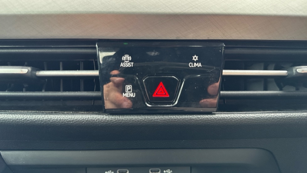 Used Volkswagen Golf 2024 for sale - 76870355: Photo 33