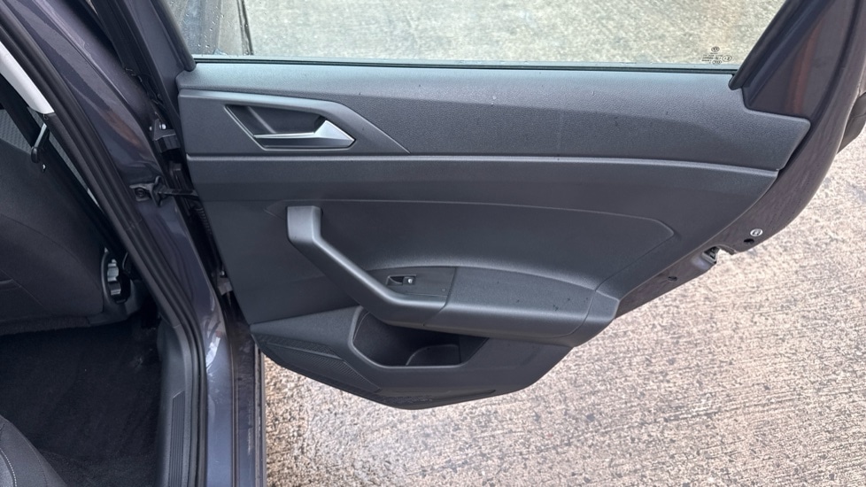 Used Volkswagen Polo 2024 for sale - 76873540: Photo 30