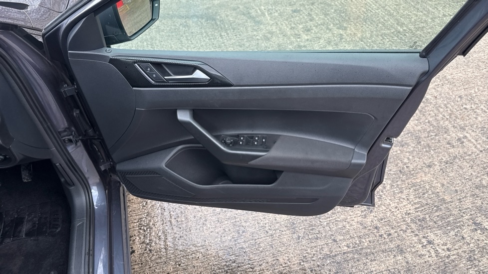 Used Volkswagen Polo 2024 for sale - 76873540: Photo 34