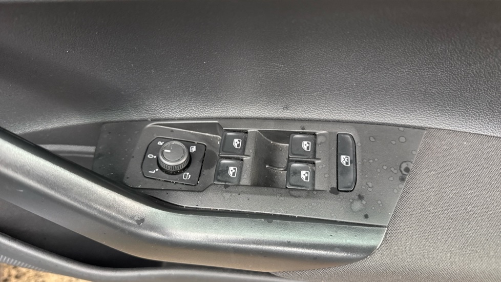 Used Volkswagen Polo 2024 for sale - 76873540: Photo 35