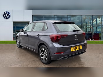 Used Volkswagen Polo 2024 for sale - 76873540: Photo