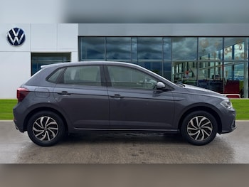 Used Volkswagen Polo 2024 for sale - 76873540: Photo