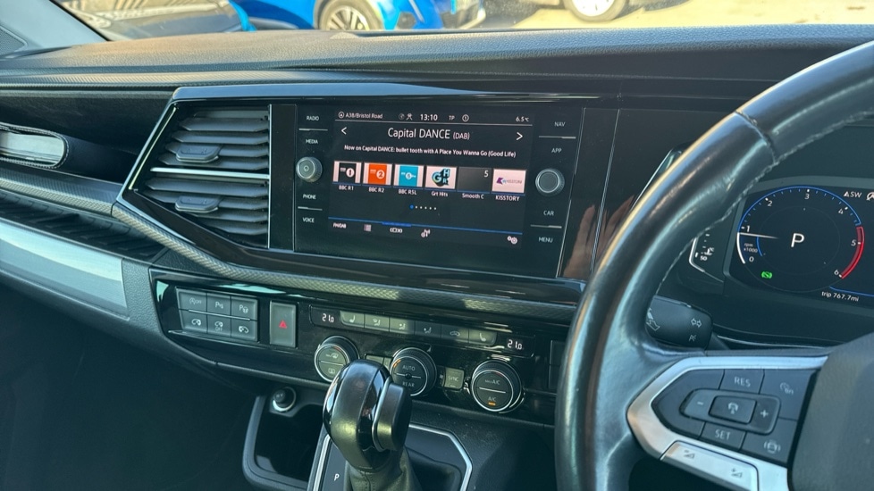 Used Volkswagen Caravelle 2020 for sale - 76691500: Photo 12