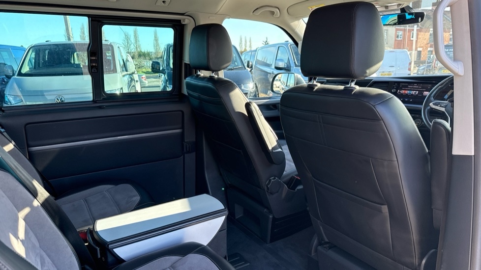 Used Volkswagen Caravelle 2020 for sale - 76691500: Photo 22