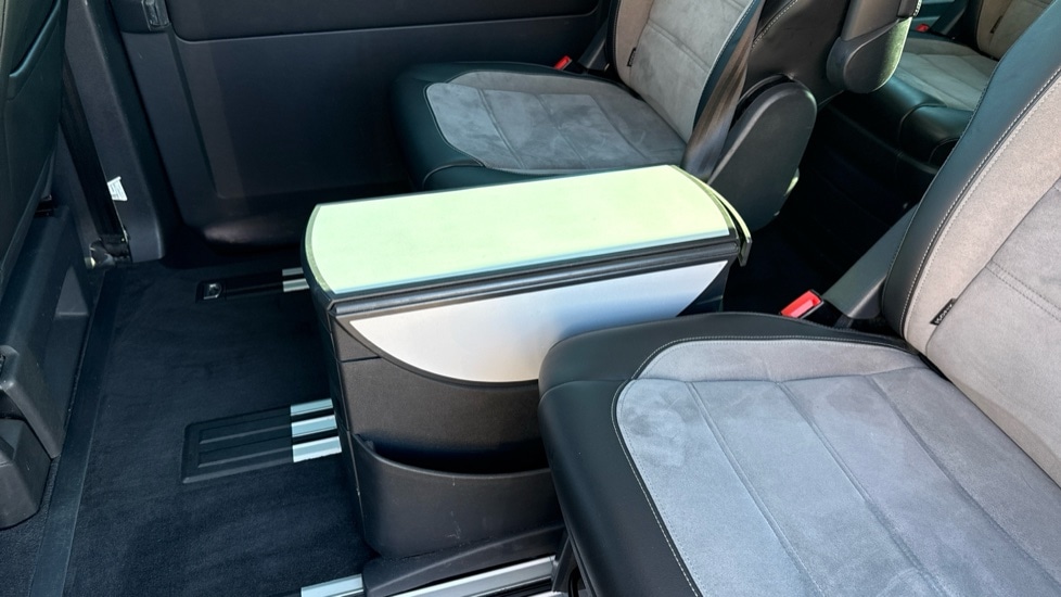 Used Volkswagen Caravelle 2020 for sale - 76691500: Photo 40