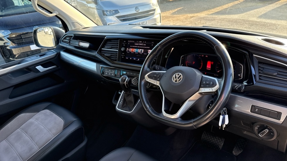 Used Volkswagen Caravelle 2020 for sale - 76691500: Photo 6