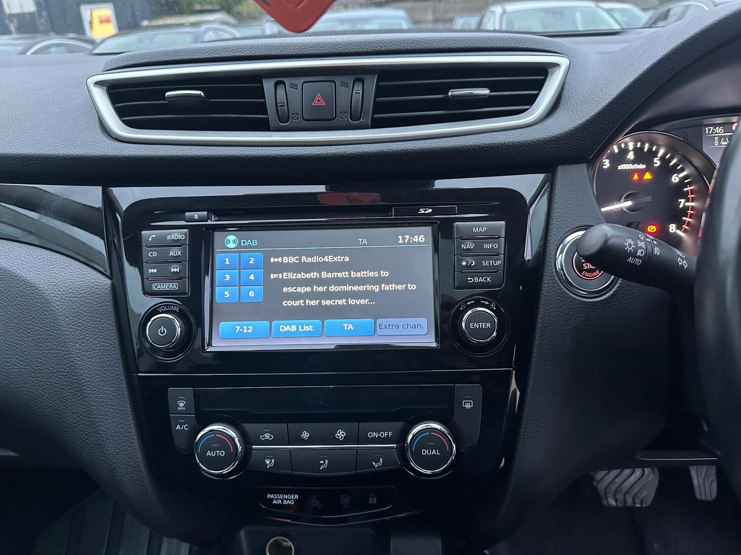 Used Nissan Qashqai 2015 for sale - 76316046: Photo 23