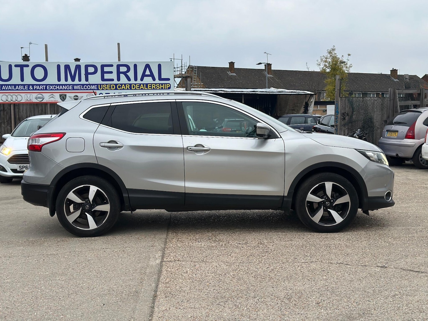 Used Nissan Qashqai 2015 for sale - 76316046: Photo 4