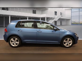 Used Volkswagen Golf 2015 for sale - 76324516: Photo
