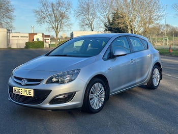 Used Vauxhall Astra 2013 for sale - 75730681: Photo