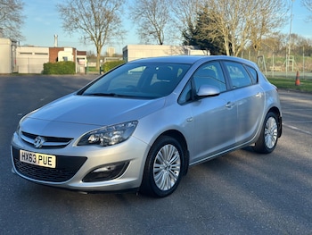 Used Vauxhall Astra 2013 for sale - 75730681: Photo