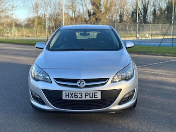 Used Vauxhall Astra 2013 for sale - 75730681: Photo