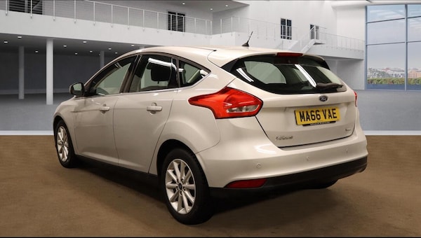 Used Ford Focus 2016 for sale - 75730647: Photo 3