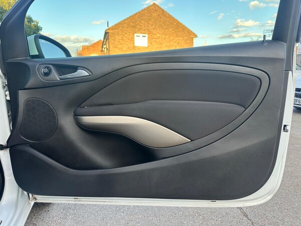 Used Vauxhall ADAM 2014 for sale - 75730653: Photo 23