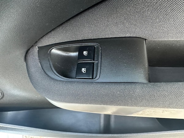 Used Vauxhall ADAM 2014 for sale - 75730653: Photo 24