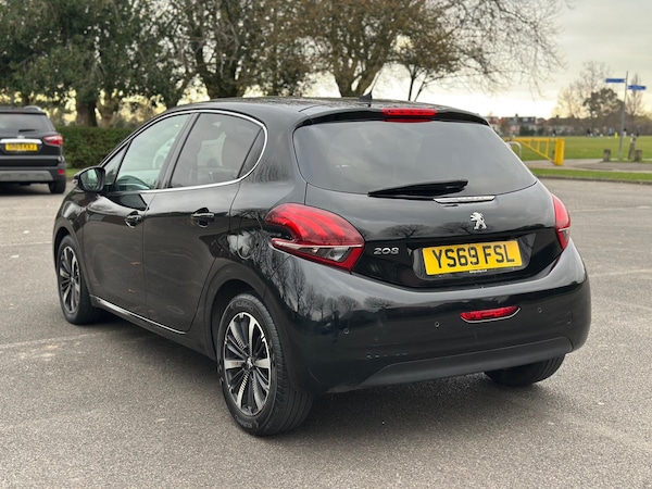 Used Peugeot 208 2019 for sale - 75730677: Photo 10