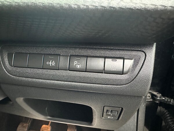 Used Peugeot 208 2019 for sale - 75730677: Photo 28