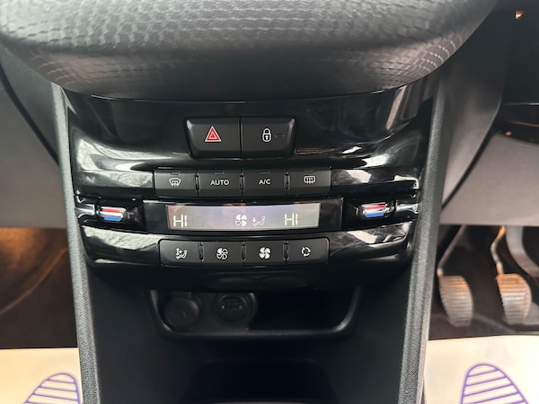 Used Peugeot 208 2019 for sale - 75730677: Photo 41