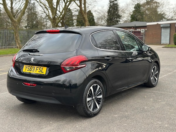 Used Peugeot 208 2019 for sale - 75730677: Photo 8