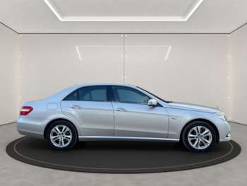 Used Mercedes-Benz E-Class 2010 for sale - 74576727: Photo