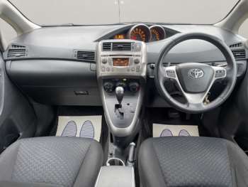 Used Toyota Verso 2010 for sale - 73861843: Photo