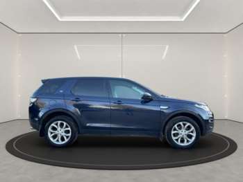 Used Land Rover Discovery Sport 2015 for sale - 74353259: Photo