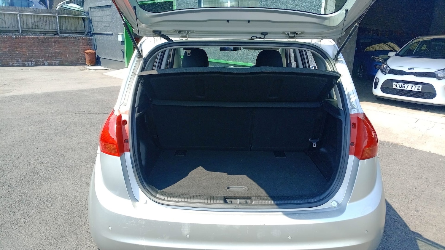 Vehicle 27