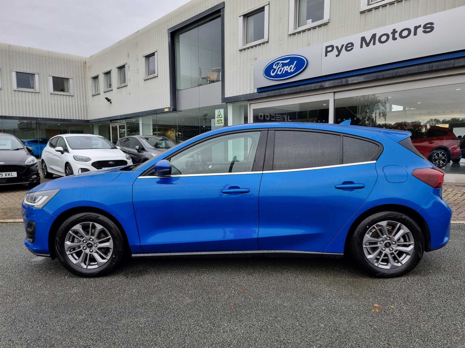 Used Ford Focus 2022 for sale - 76466489: Photo 4