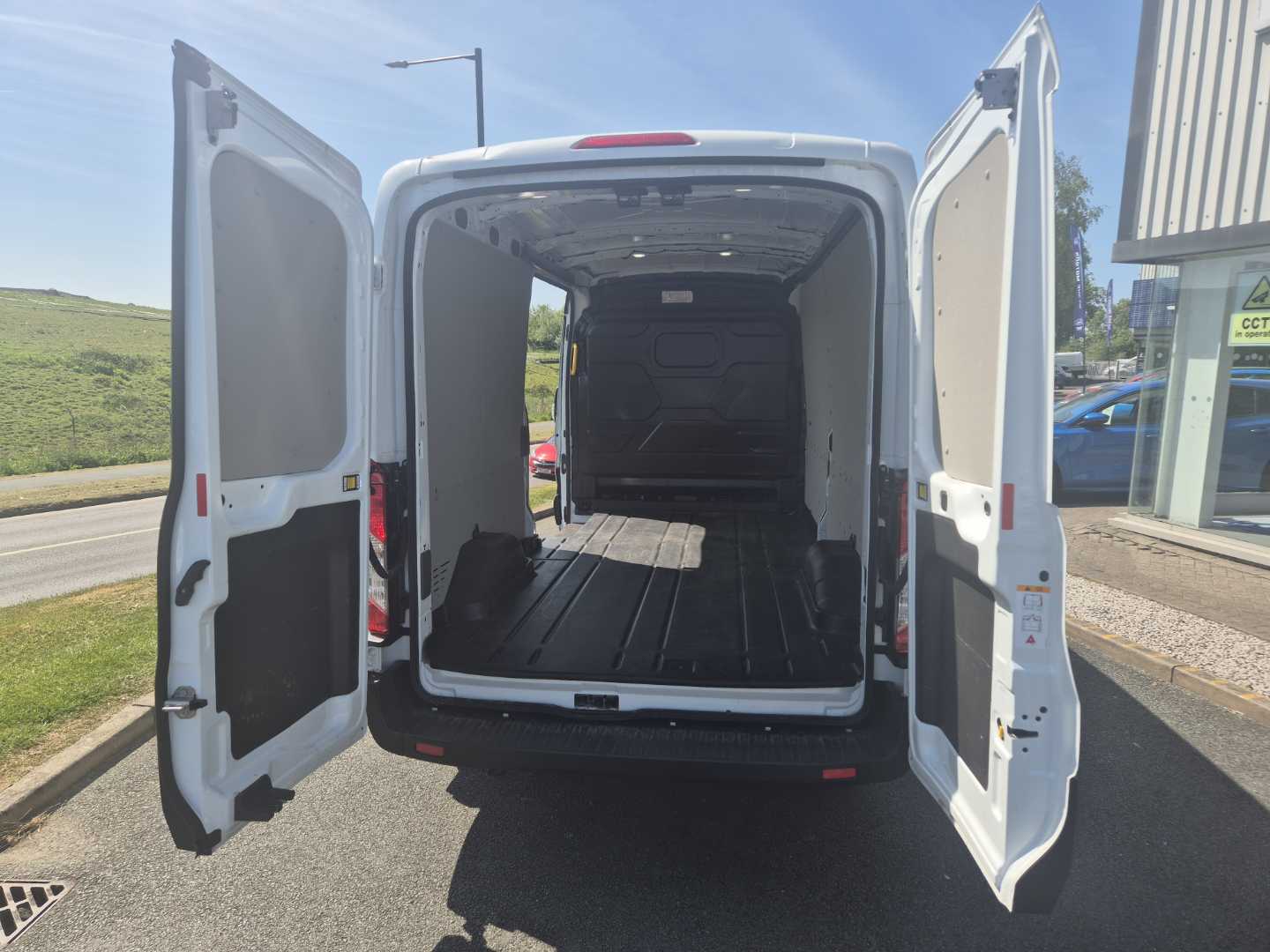 Used Ford Transit 2024 for sale - 76466348: Photo 10