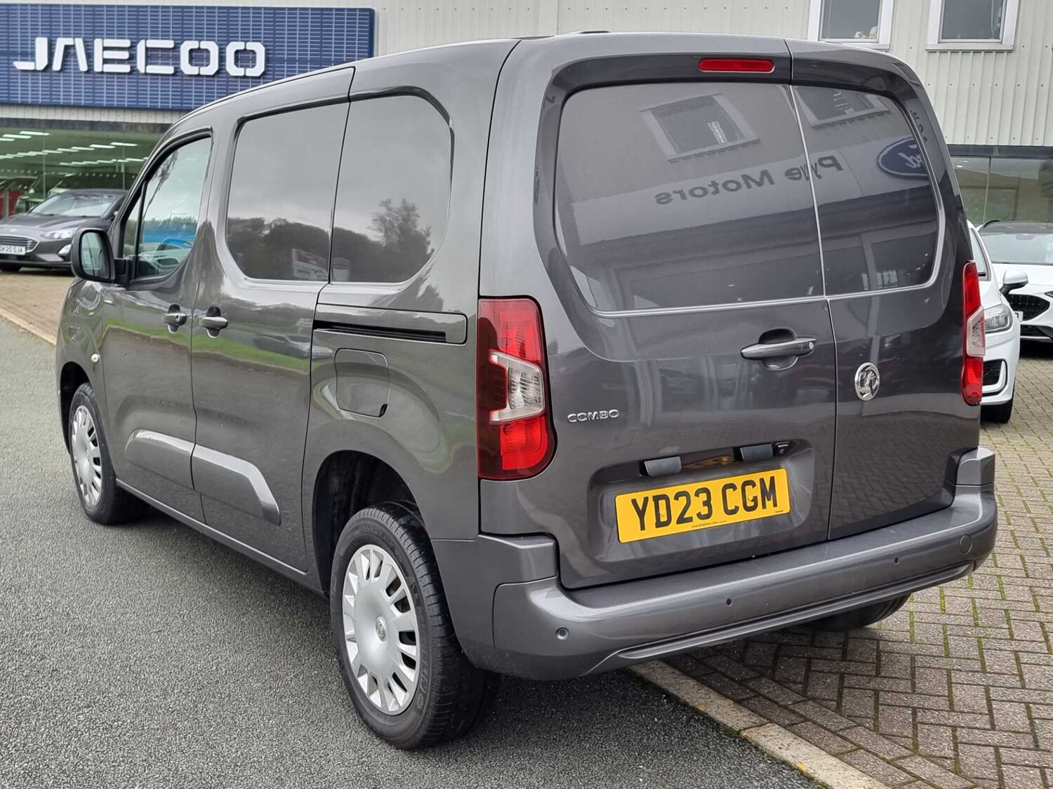 Used Vauxhall Combo 2023 for sale - 76466535: Photo 5