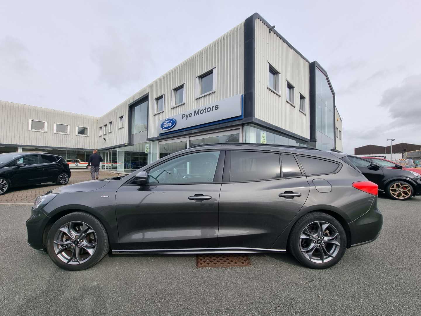 Used Ford Focus 2022 for sale - 76466390: Photo 5