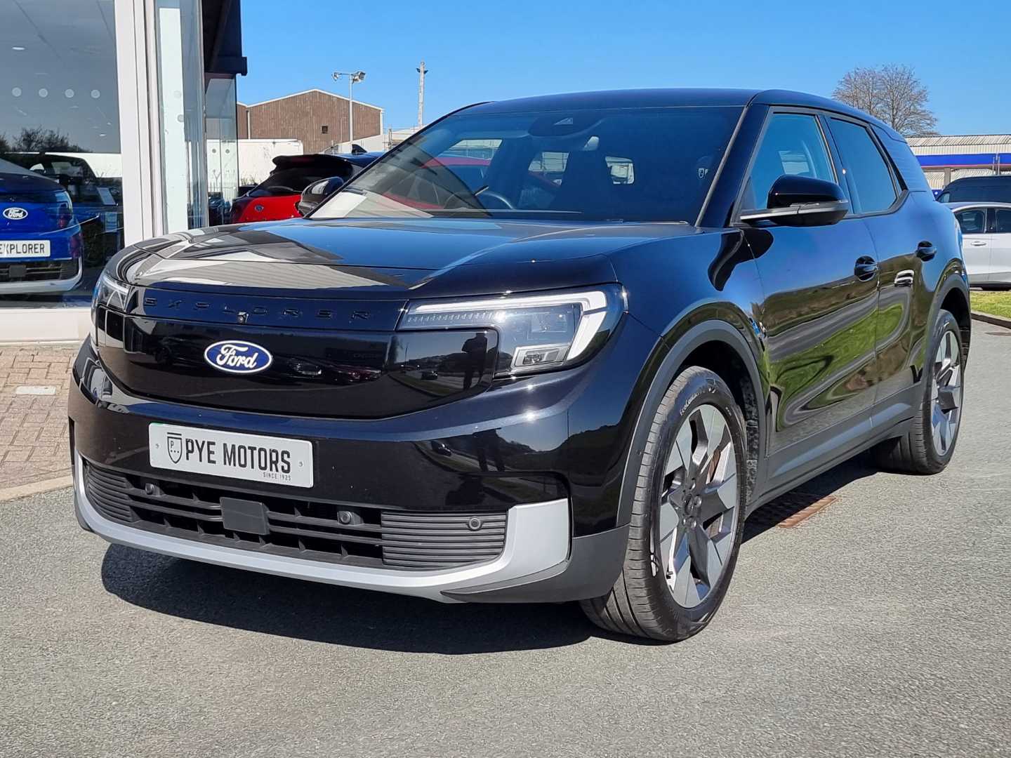 Used Ford Explorer 2024 for sale - 76868970: Photo 3