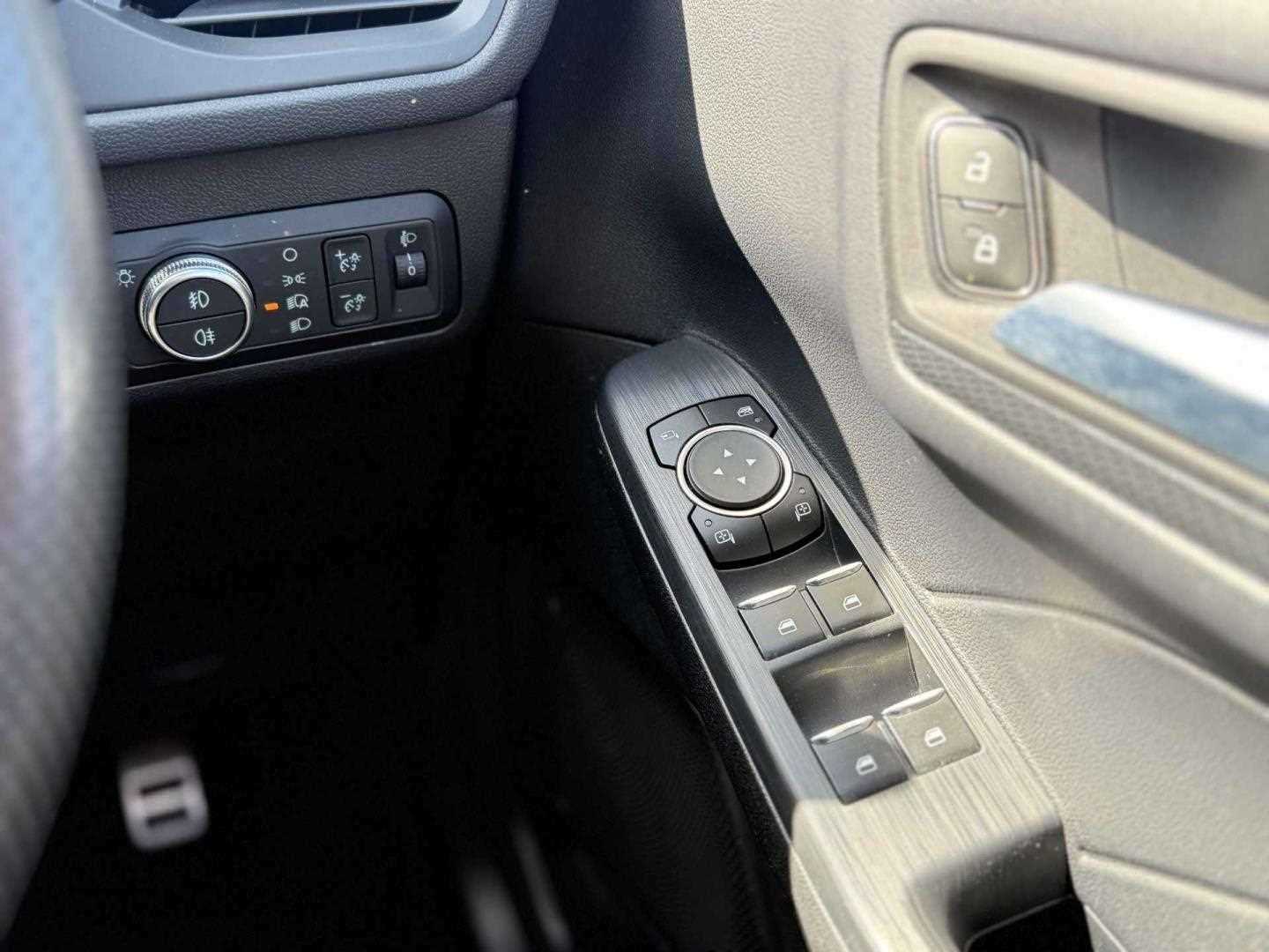 Used Ford Kuga 2022 for sale - 76593789: Photo 15