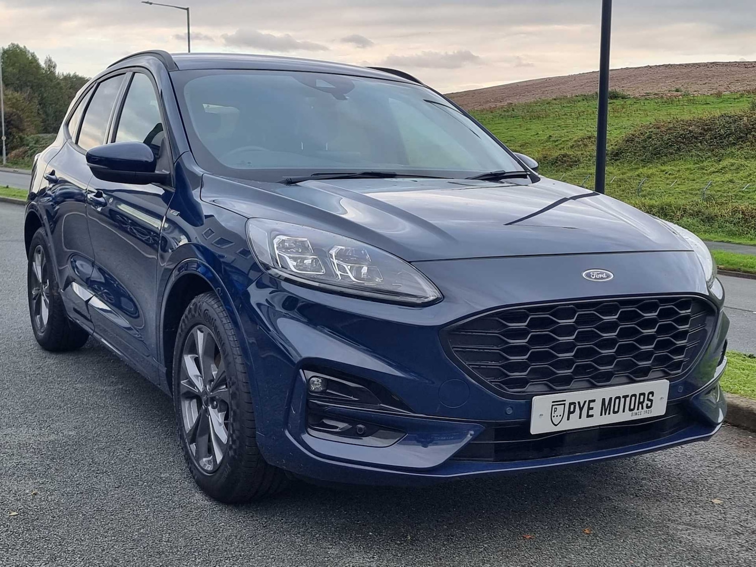 Used Ford Kuga 2022 for sale - 76466426: Photo 2