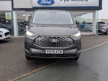 Used Ford Tourneo Custom 2025 for sale - 77178081: Photo