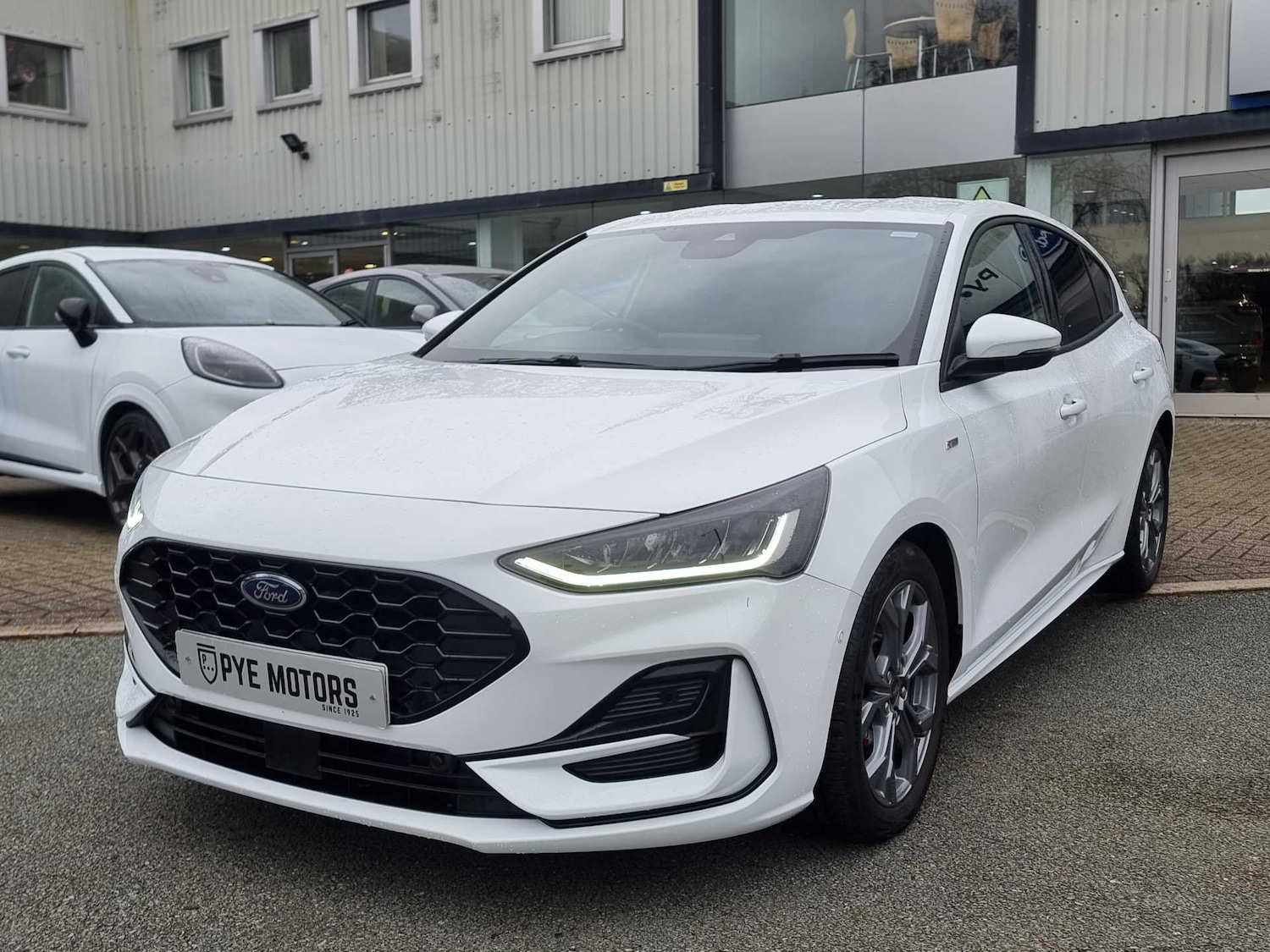 Used Ford Focus 2024 for sale - 77099076: Photo 3