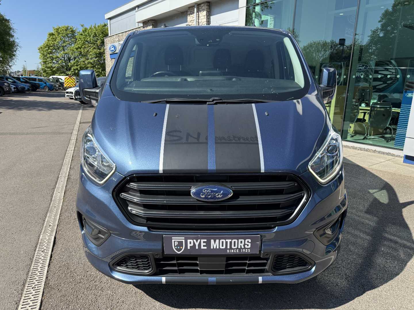 Used Ford Transit Custom 2023 for sale - 76868338: Photo 2