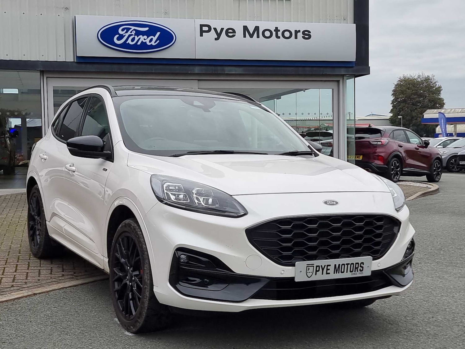 Used Ford Kuga 2023 for sale - 76870083: Photo 1