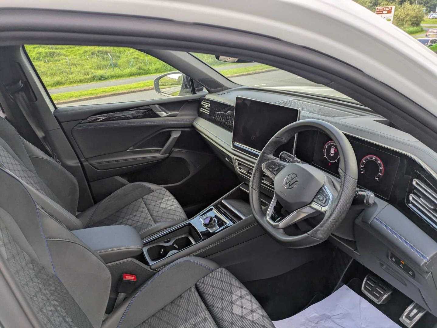 Used Volkswagen Tiguan 2024 for sale - 76466213: Photo 10