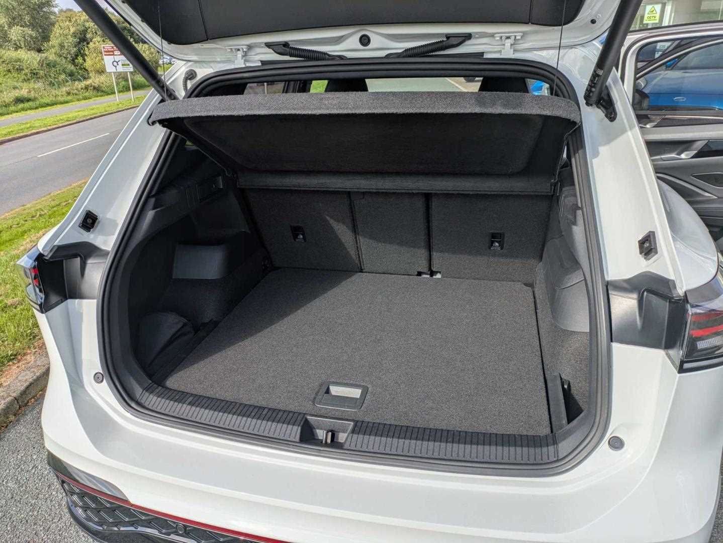 Used Volkswagen Tiguan 2024 for sale - 76466213: Photo 18