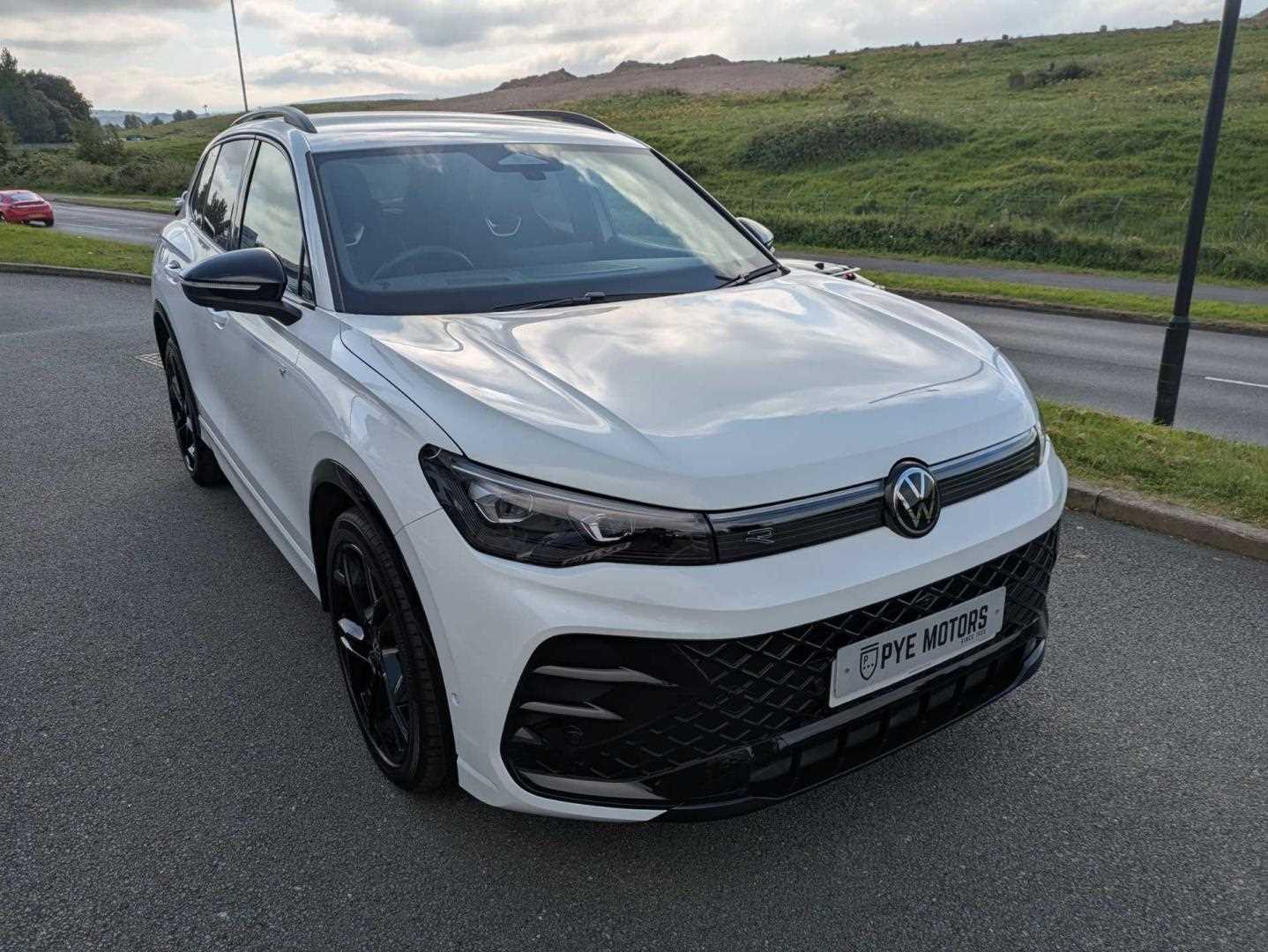 Used Volkswagen Tiguan 2024 for sale - 76466213: Photo 2